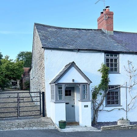 Cosy Two Bedrooom Cottage Set In A Dorset Village Sturminster Newton Kültér fotó