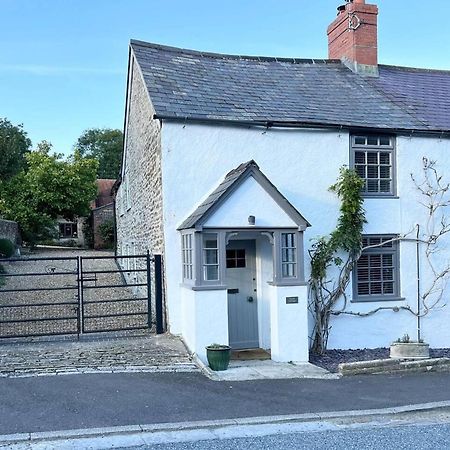 Cosy Two Bedrooom Cottage Set In A Dorset Village Sturminster Newton Kültér fotó