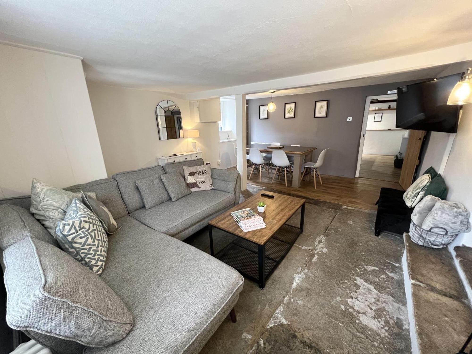 Cosy Two Bedrooom Cottage Set In A Dorset Village Sturminster Newton Kültér fotó