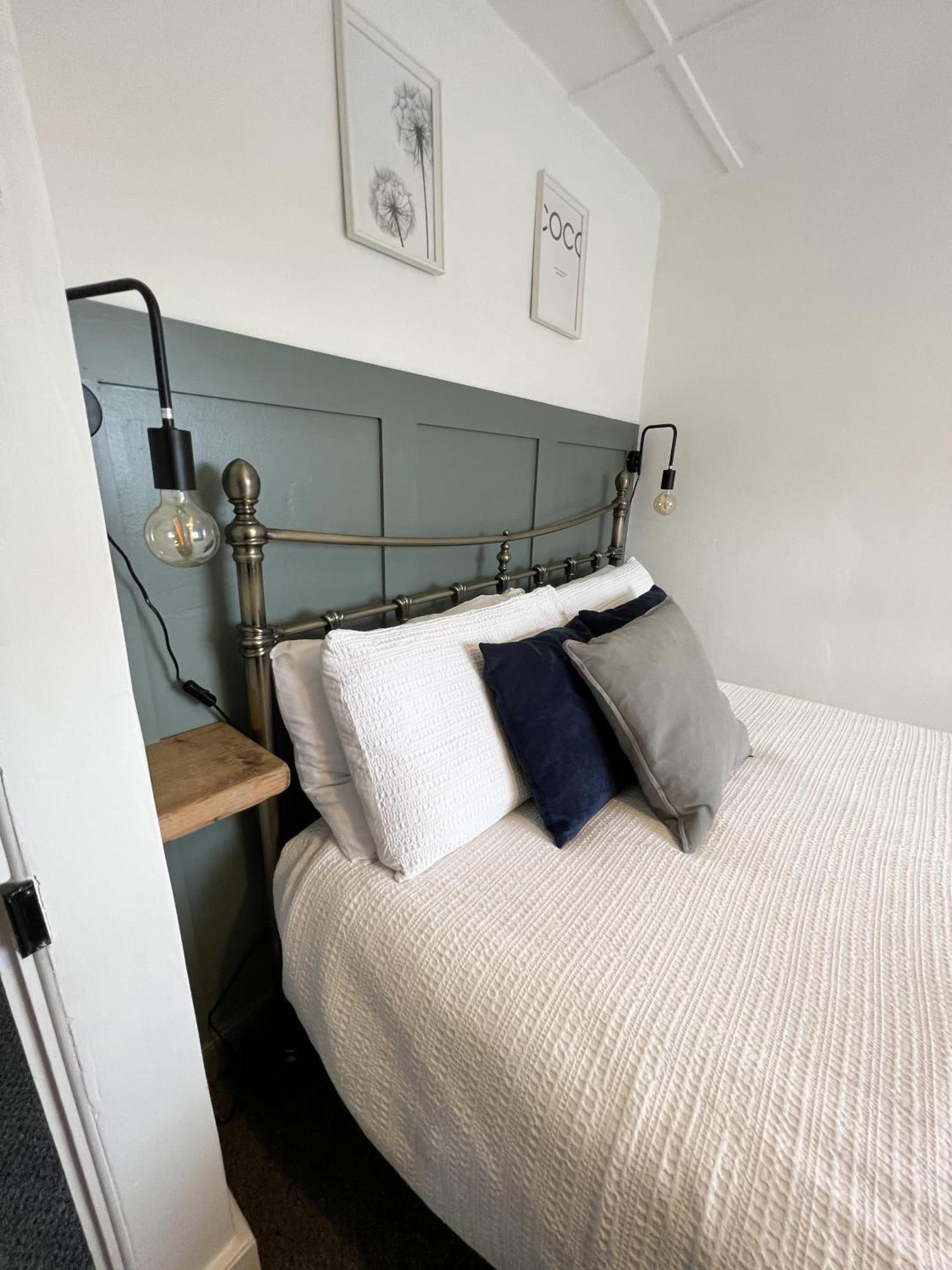 Cosy Two Bedrooom Cottage Set In A Dorset Village Sturminster Newton Kültér fotó